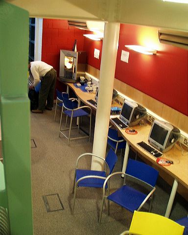 foyer.jpg